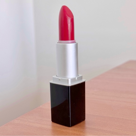 Makeup Academy (MUA) #259 Raspberry lipstick Barbiecore Glam Party Pigmented - Picture 4 of 4